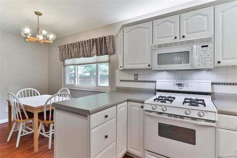 1104 Holgate Dr, Manchester, MO 63021 photo 12