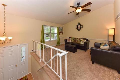 511 Chapparal Dr, O'fallon, MO 63368 photo 6