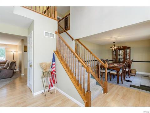 39 Coach Line Dr, O'fallon, MO 63368 photo 2