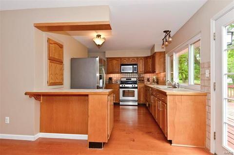 579 Golfwood Dr, Ballwin, MO 63021 photo 13