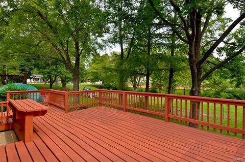 579 Golfwood Dr, Ballwin, MO 63021 photo 8