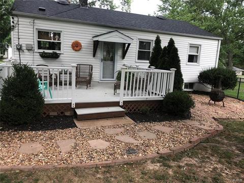 215 Robin Hill Ln, Ballwin, MO 63021 photo 24