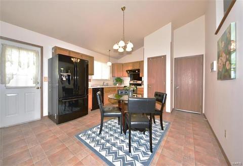 11 Jacqueline Cir, O'fallon, MO 63368 photo 7