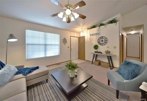 11 Jacqueline Cir, O'fallon, MO 63368 photo 2