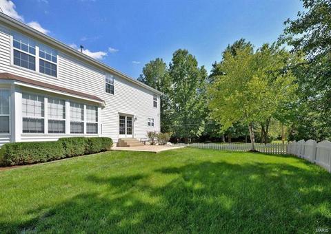2809 Barrett Oaks Ln, Ballwin, MO 63021 photo 23
