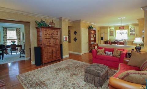 450 Mark Wesley, Ballwin, MO 63021 photo 12