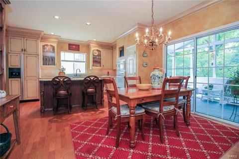 450 Mark Wesley, Ballwin, MO 63021 photo 10
