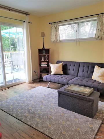 438 Orchard Ave, Ballwin, MO 63021 photo 8