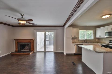 883 Parma Dr, Ballwin, MO 63021 photo 19