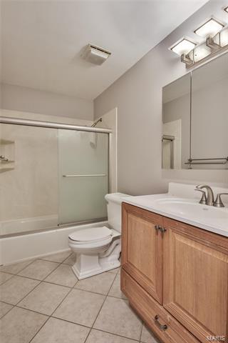 883 Parma Dr, Ballwin, MO 63021 photo 35