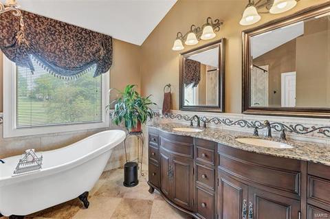 875 Whitmoor Dr, Weldon Spring, MO 63304 photo 25