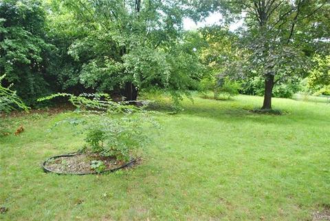 9001 Kickapoo Dr, Saint Louis, MO 63123 photo 6