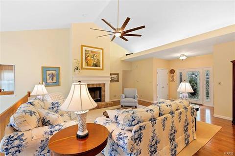 1024 Park Frst, Ellisville, MO 63021 photo 4