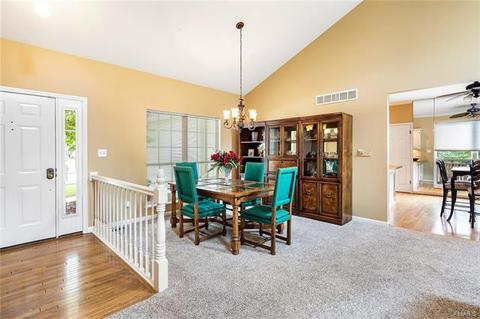 724 Juniper Glen Ct, Ballwin, MO 63021 photo 3
