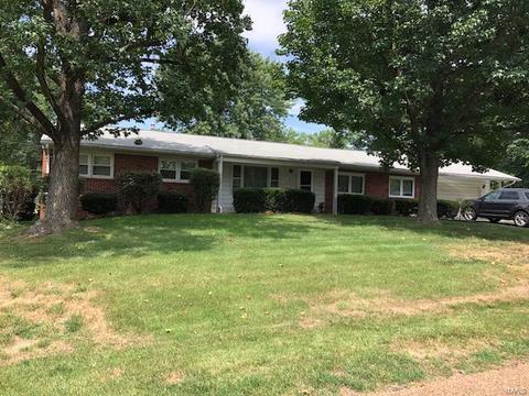 6 Cloverleaf, Manchester, MO 63011 photo 1