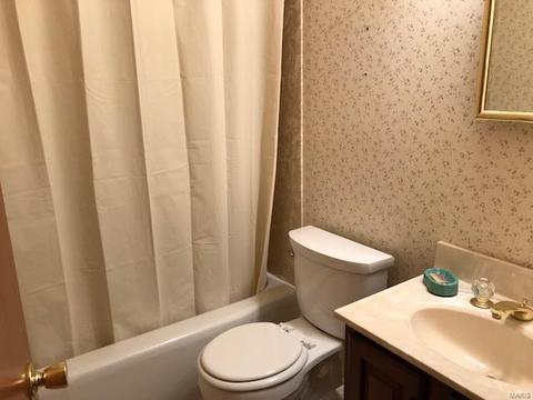 6 Cloverleaf, Manchester, MO 63011 photo 23