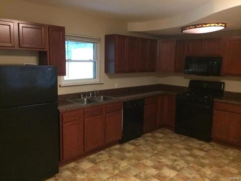 703 Saint Paul Ln, O'fallon, MO 63366 photo 2