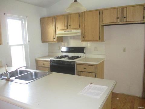 703 Daffodil, O'fallon, MO 63366 photo 3