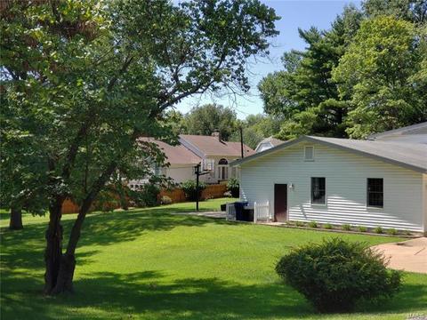 24 Cloverleaf Ln, Manchester, MO 63011 photo 3