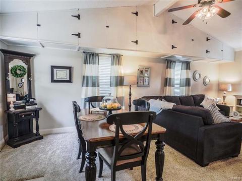 254 Ramsey Ln, Ballwin, MO 63021 photo 12