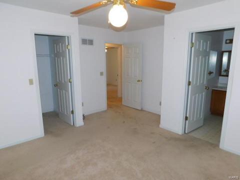 32 W Ofallon Dr, O'fallon, MO 63366 photo 10