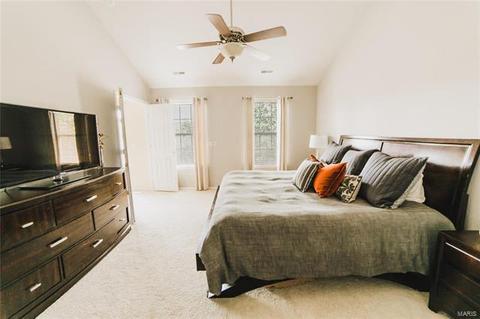 322 Hawks View Dr, O'fallon, MO 63368 photo 2