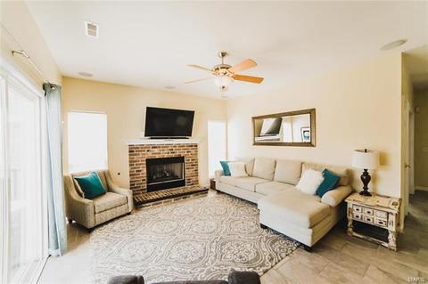 322 Hawks View Dr, O'fallon, MO 63368 photo 9