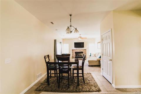 322 Hawks View Dr, O'fallon, MO 63368 photo 11