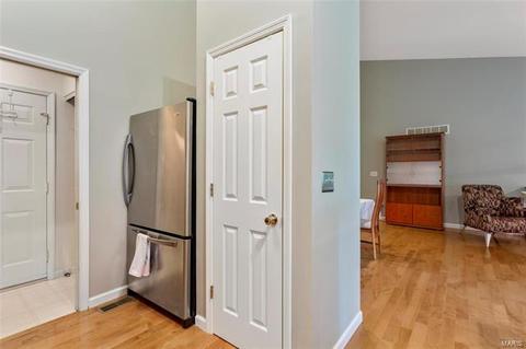 1852 Strawberry Rdg, Ballwin, MO 63021 photo 18