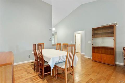 1852 Strawberry Rdg, Ballwin, MO 63021 photo 9