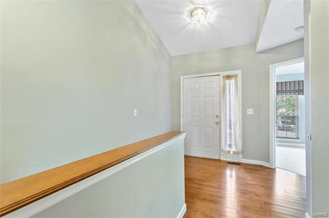 1852 Strawberry Rdg, Ballwin, MO 63021 photo 3