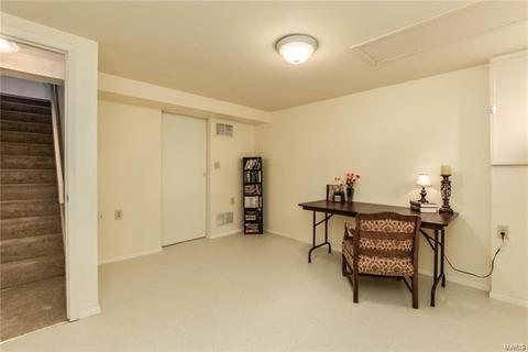304 Fox Village Ct, Ballwin, MO 63021 photo 21