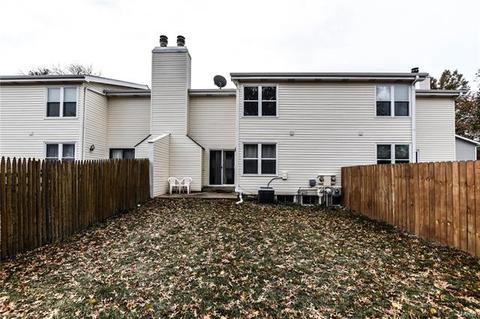 304 Fox Village Ct, Ballwin, MO 63021 photo 25