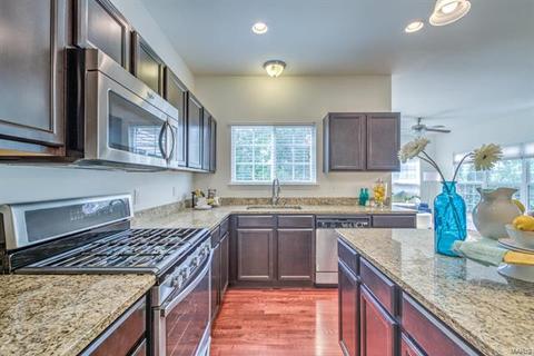 14482 Sunset Frst, Ballwin, MO 63011 photo 16
