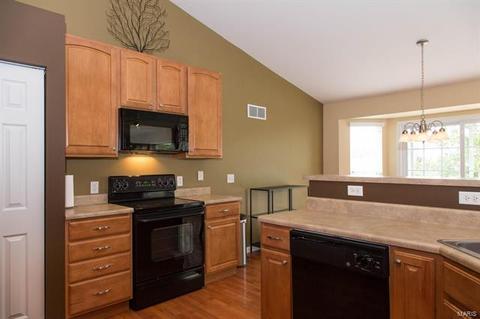 8076 Glen Arbor Dr, Lake Saint Louis, MO 63367 photo 15