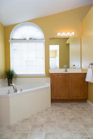 8076 Glen Arbor Dr, Lake Saint Louis, MO 63367 photo 21
