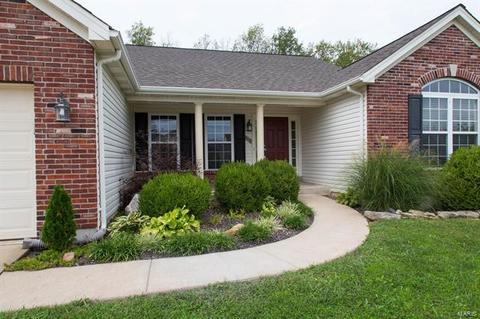 8076 Glen Arbor Dr, Lake Saint Louis, MO 63367 photo 2