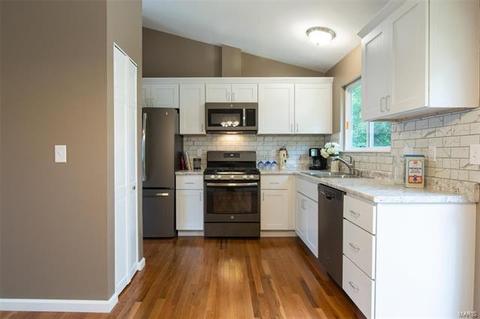 72 Mallard Pointe Dr, O'fallon, MO 63368 photo 10