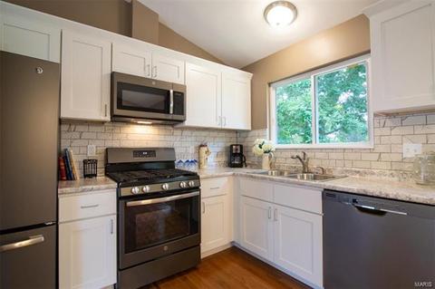72 Mallard Pointe Dr, O'fallon, MO 63368 photo 11