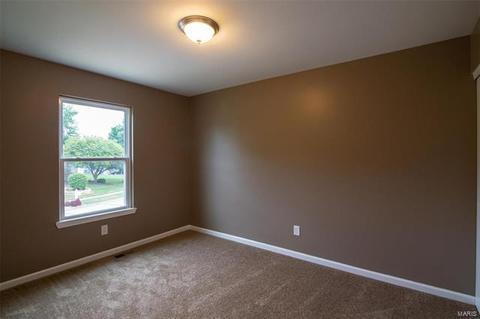 72 Mallard Pointe Dr, O'fallon, MO 63368 photo 14