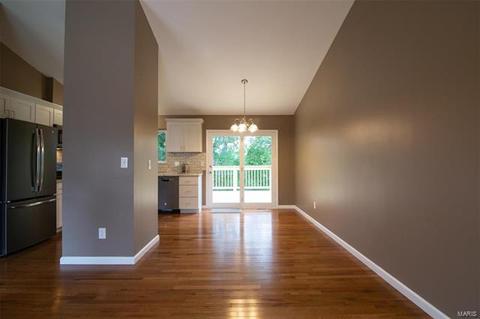 72 Mallard Pointe Dr, O'fallon, MO 63368 photo 9