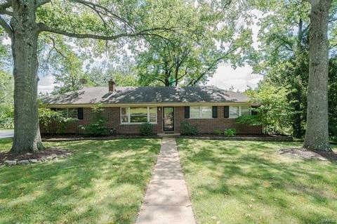 11 Hedgewood Ln, Manchester, MO 63011 photo 1