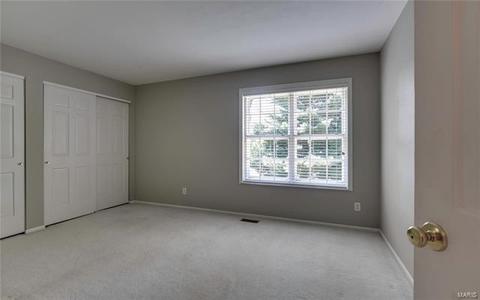 647 Golfview Dr, Ballwin, MO 63011 photo 21