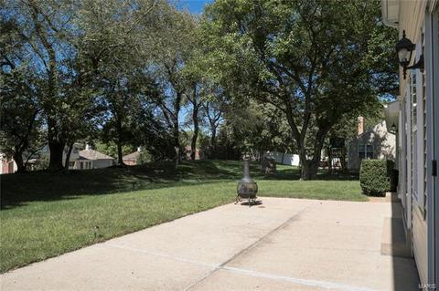 647 Golfview Dr, Ballwin, MO 63011 photo 10