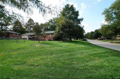 127 Romine Cir, Ballwin, MO 63011 photo 25