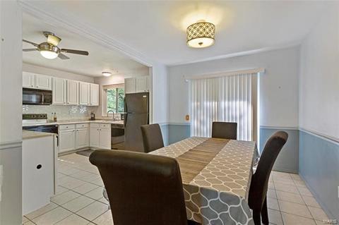 1105 Windyoak Dr, Ballwin, MO 63021 photo 14