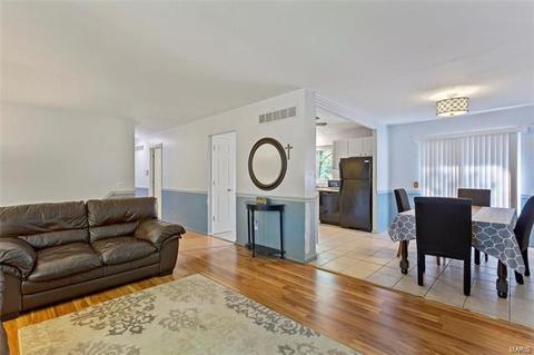 1105 Windyoak Dr, Ballwin, MO 63021 photo 20