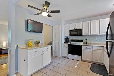 1105 Windyoak Dr, Ballwin, MO 63021 photo 6