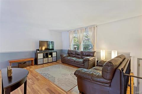 1105 Windyoak Dr, Ballwin, MO 63021 photo 3