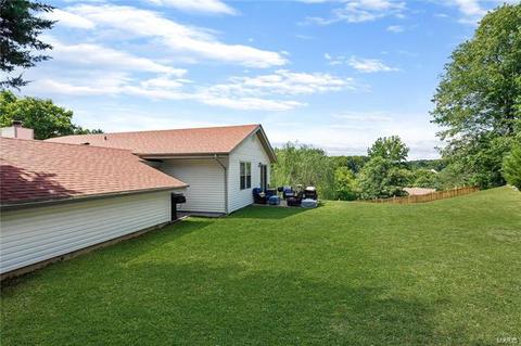 109 Hollybush Ct, Ballwin, MO 63021 photo 3